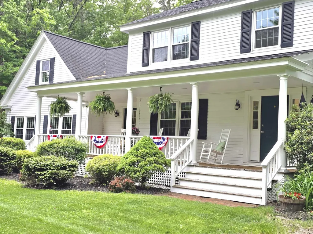 156 Bow Lane Conway NH 03860