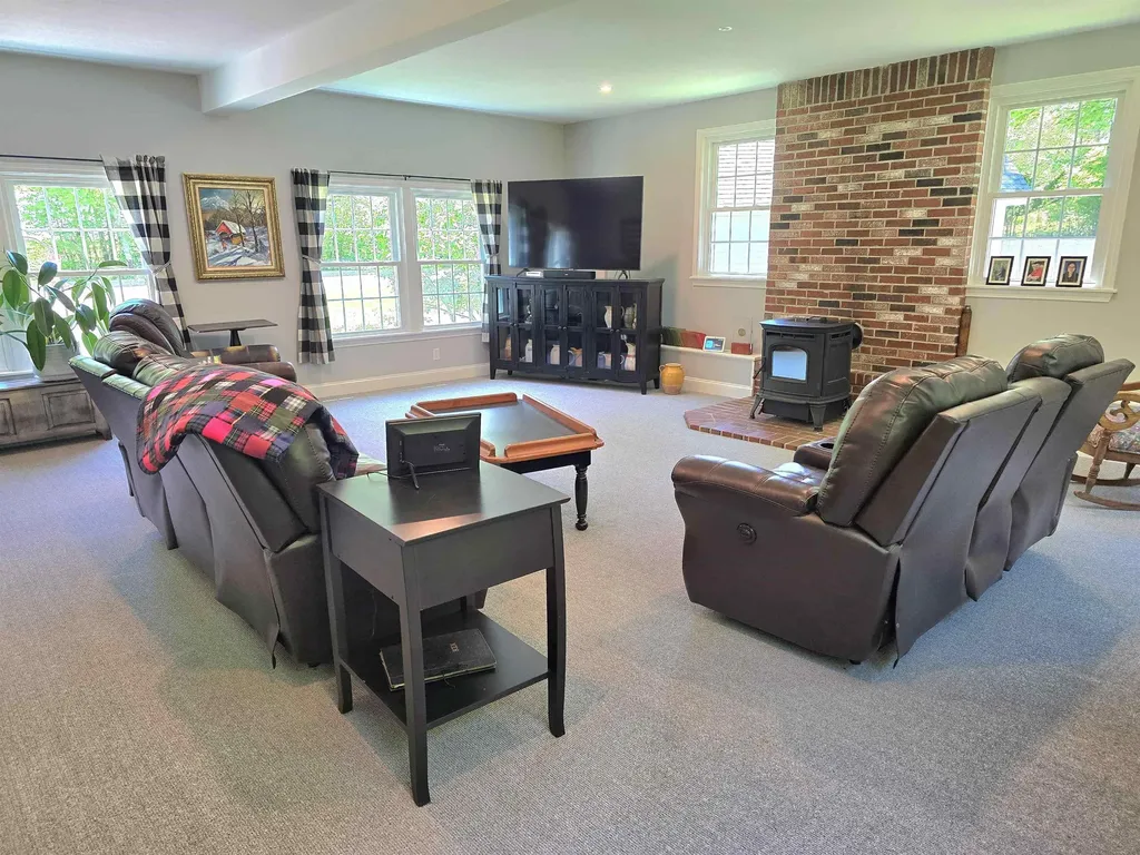 156 Bow Lane Conway NH 03860
