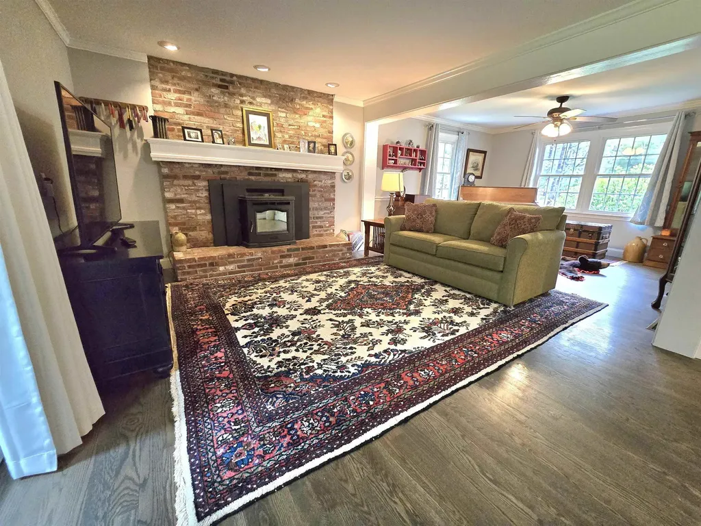 156 Bow Lane Conway NH 03860