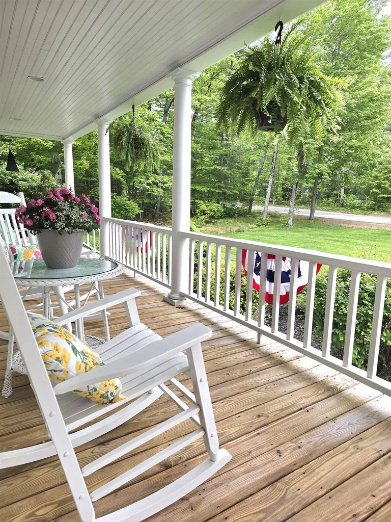 156 Bow Lane Conway NH 03860