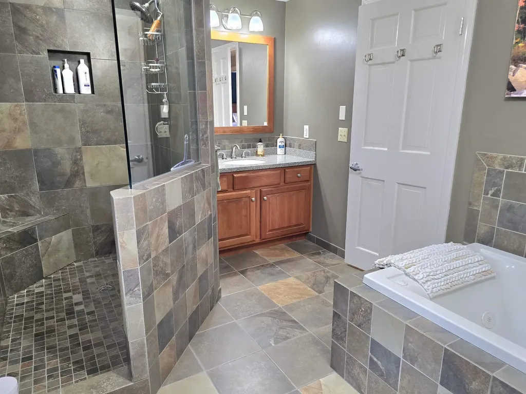 156 Bow Lane Conway NH 03860