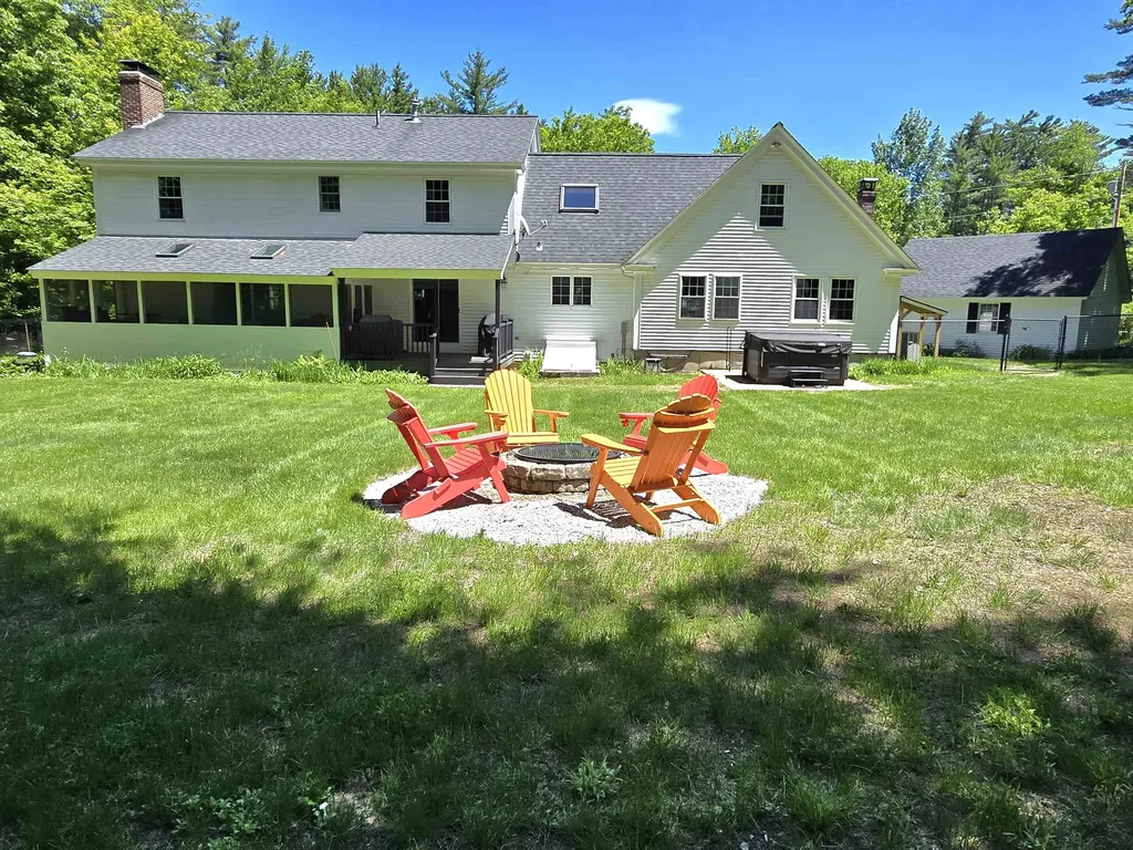 156 Bow Lane Conway NH 03860
