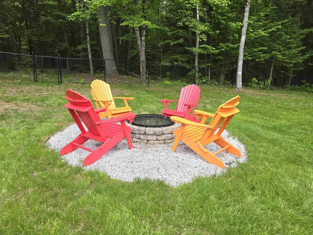 156 Bow Lane Conway NH 03860