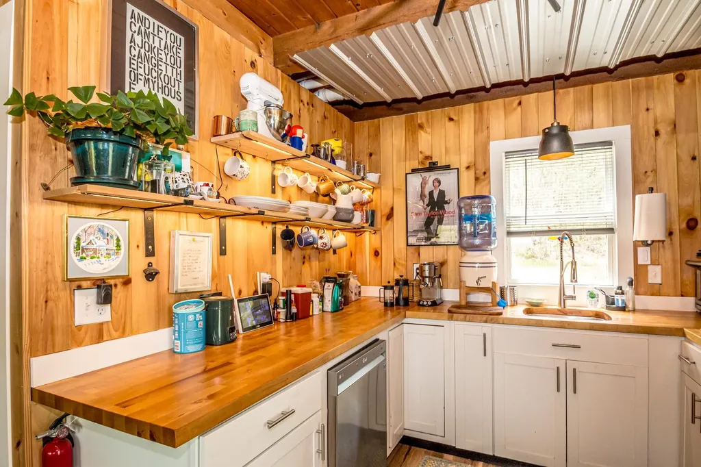 1665 Johnson Road Concord VT 05824