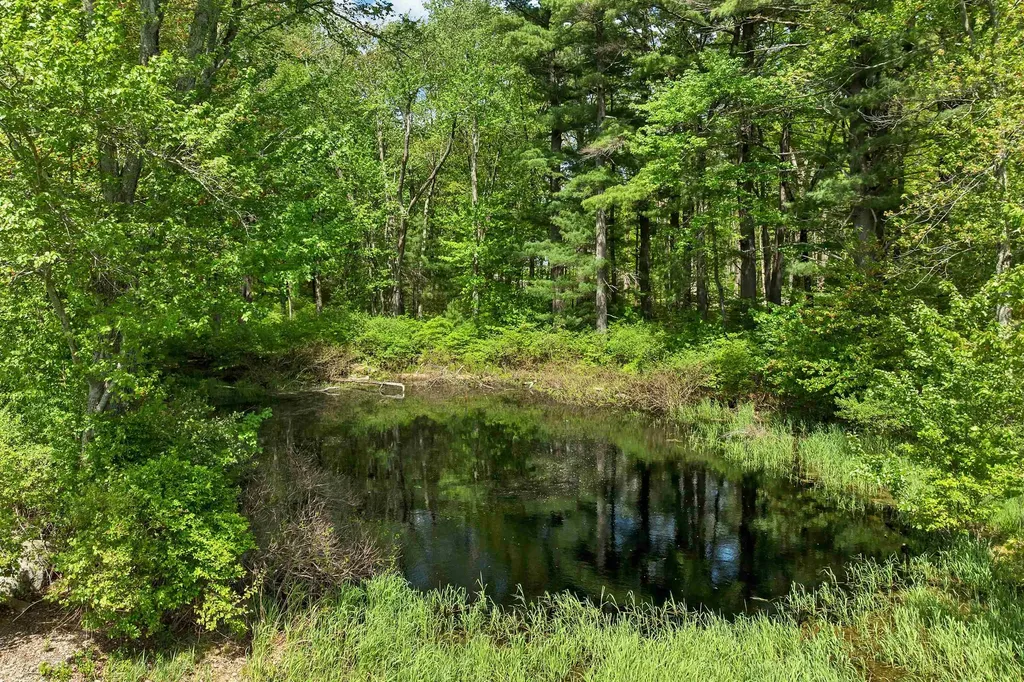 62 Lane Road Derry NH 03038