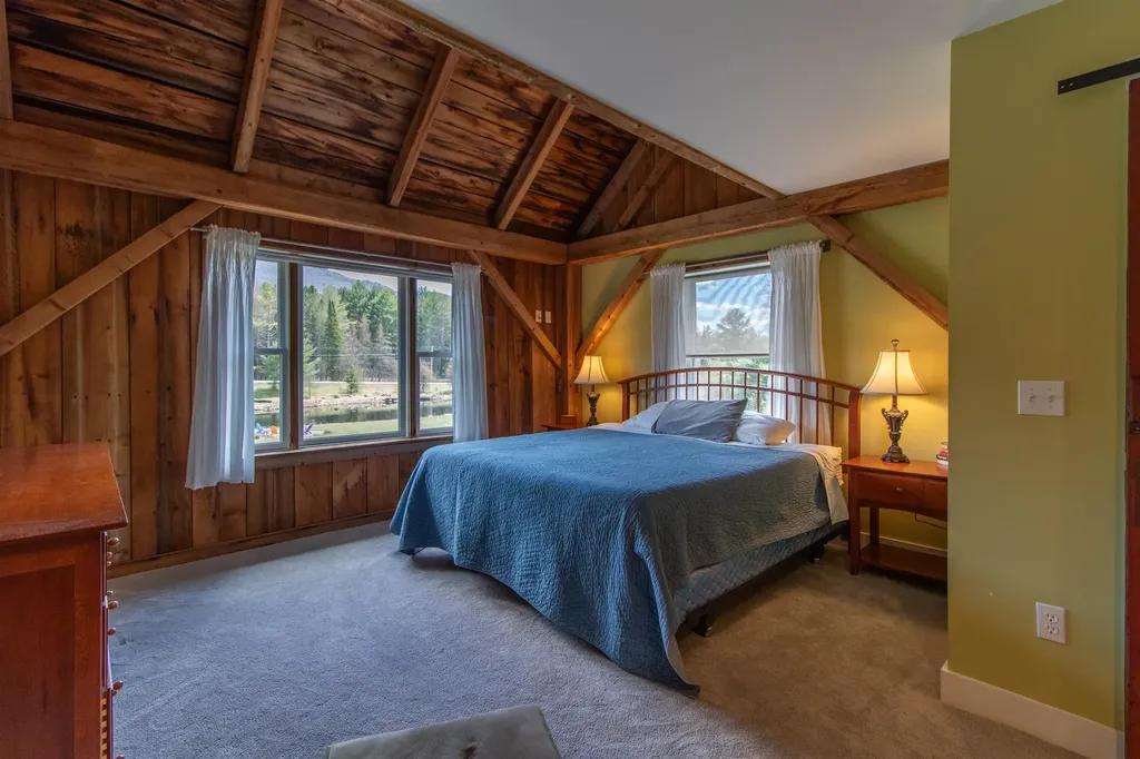 29 Dashney Road Burke VT 05832