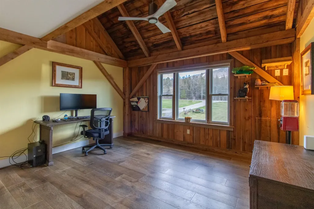 29 Dashney Road Burke VT 05832