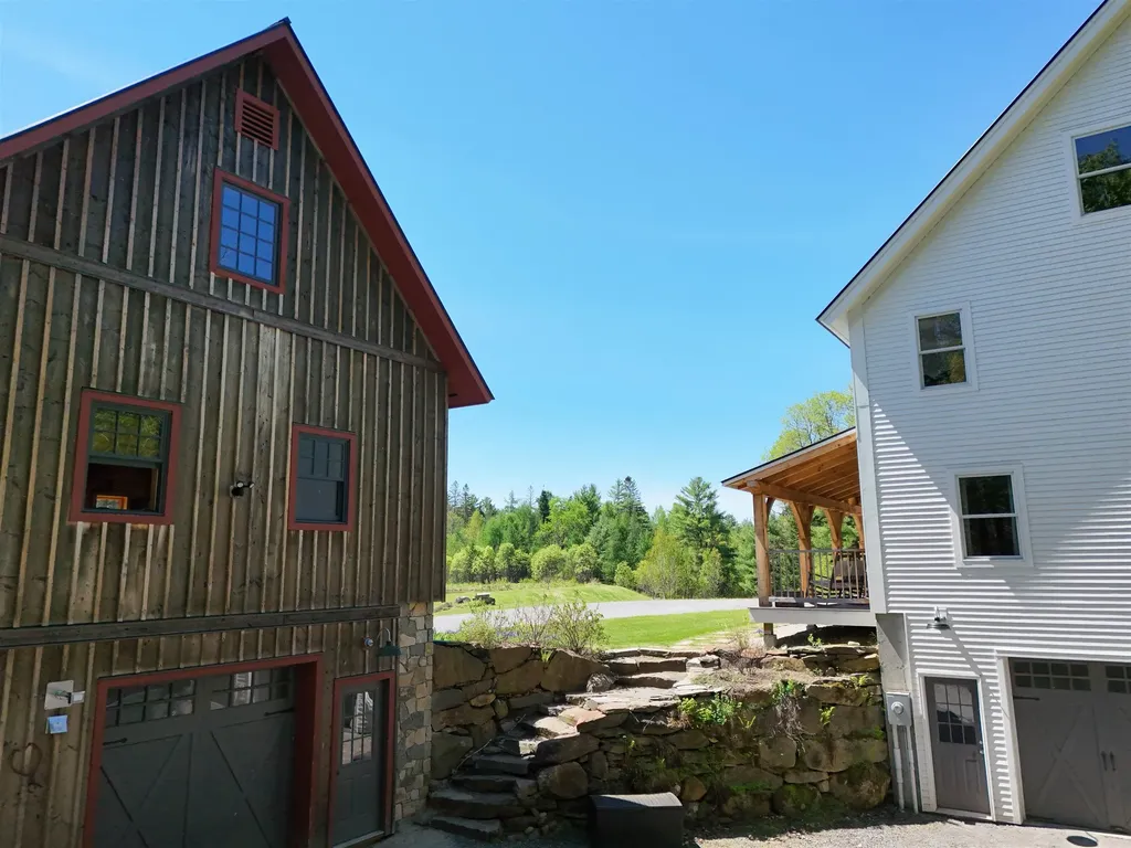 29 Dashney Road Burke VT 05832