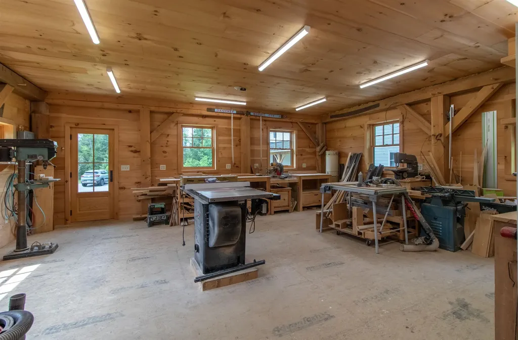 29 Dashney Road Burke VT 05832