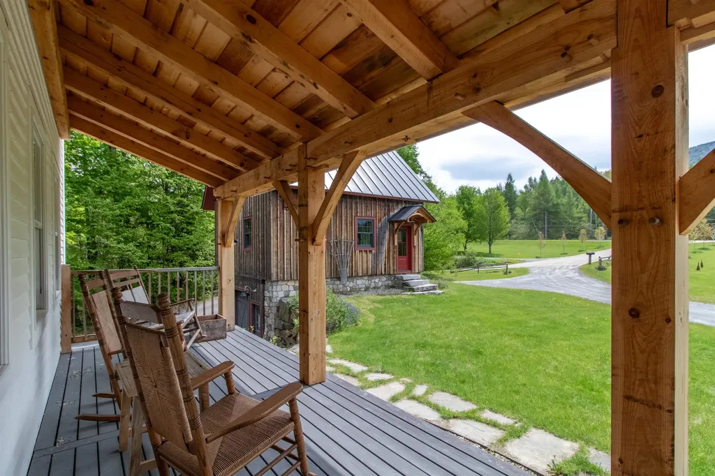 29 Dashney Road Burke VT 05832