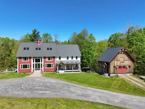 29 Dashney Road Burke VT 05832