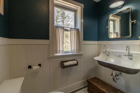 29 Dashney Road Burke VT 05832