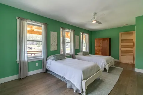29 Dashney Road Burke VT 05832