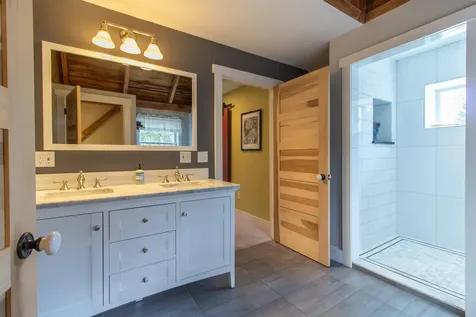 29 Dashney Road Burke VT 05832