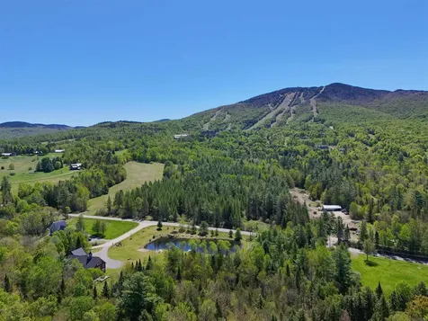 29 Dashney Road Burke VT 05832