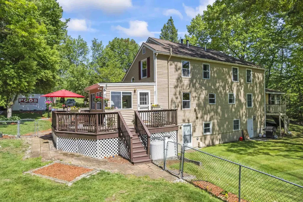 3 Richardson Drive Derry NH 03038