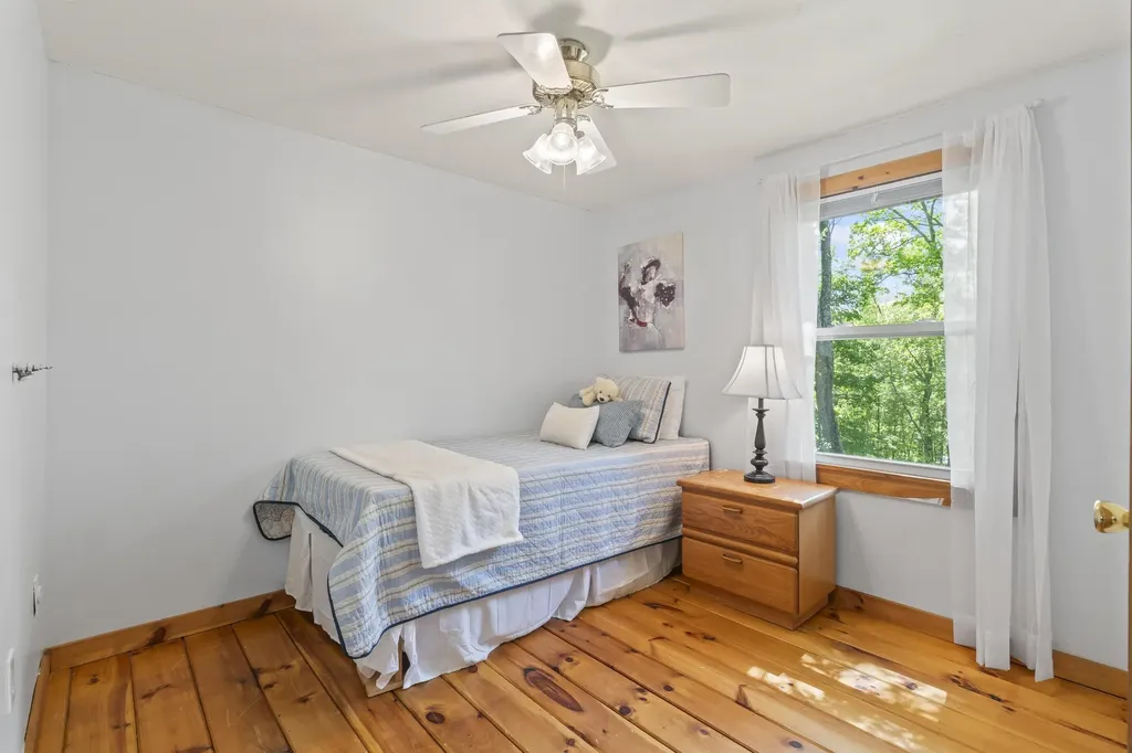 3 Richardson Drive Derry NH 03038