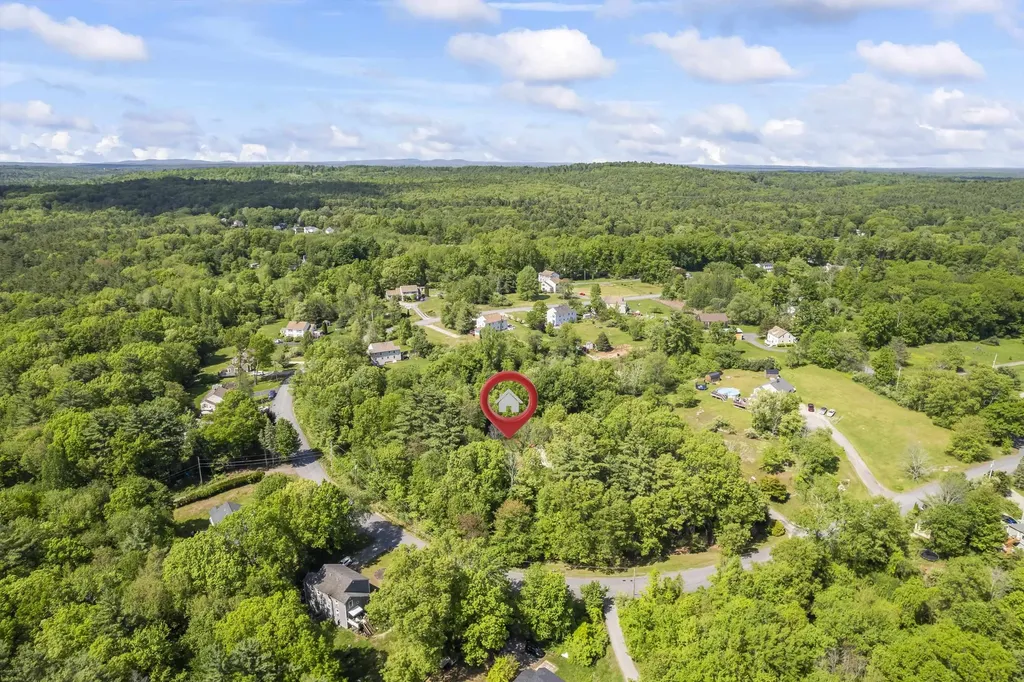 3 Richardson Drive Derry NH 03038