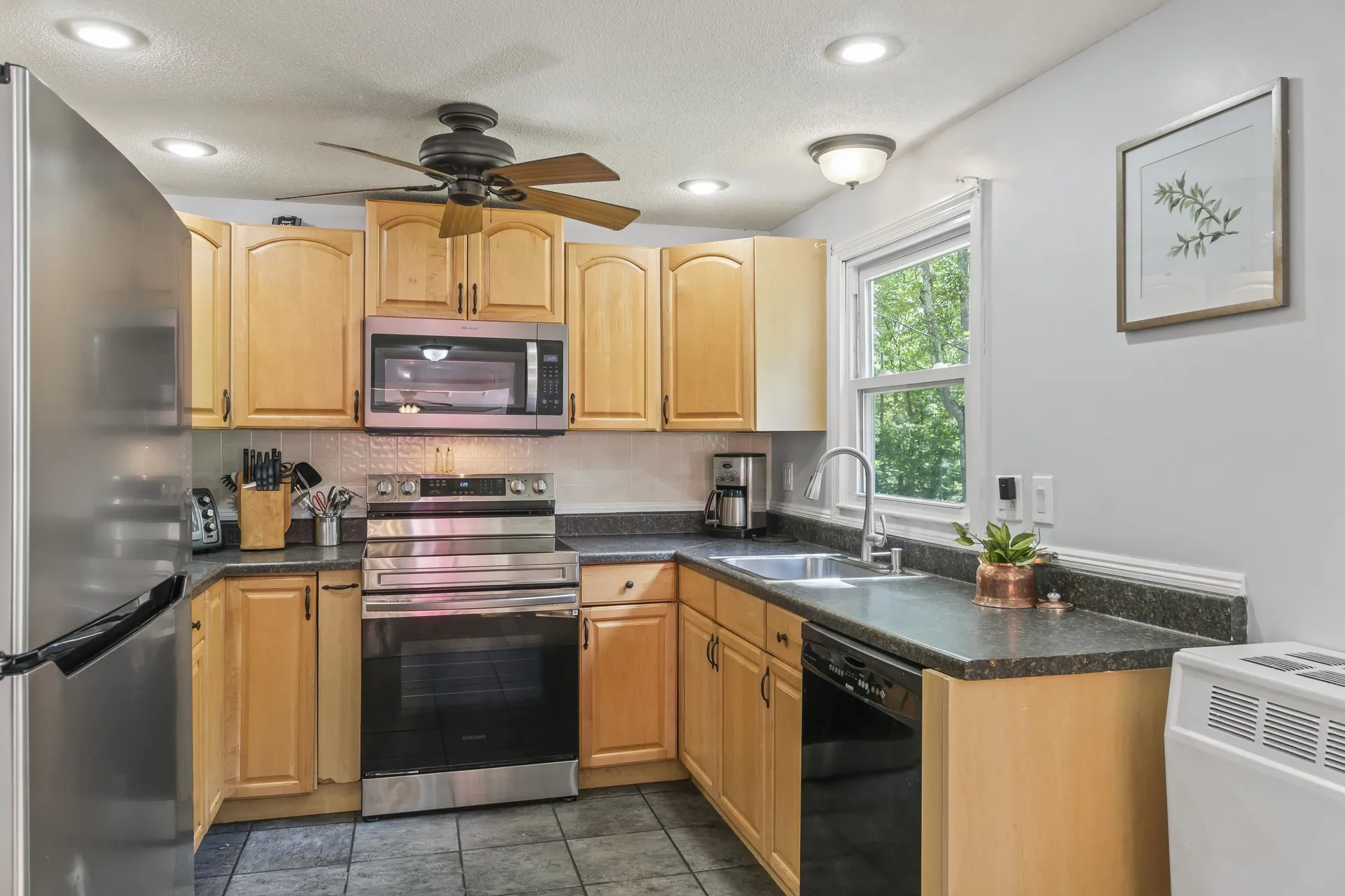 3 Richardson Drive Derry NH 03038