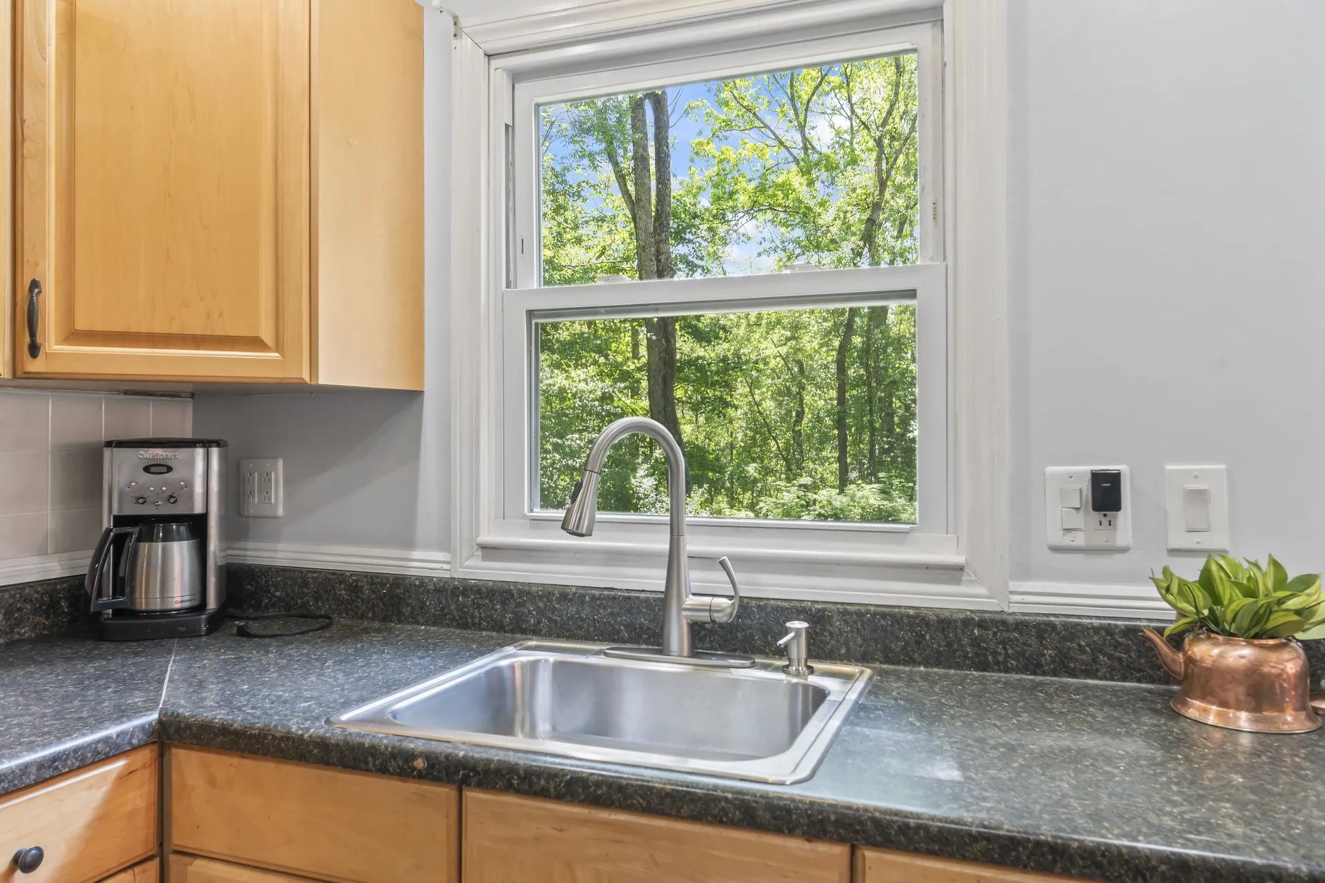 3 Richardson Drive Derry NH 03038