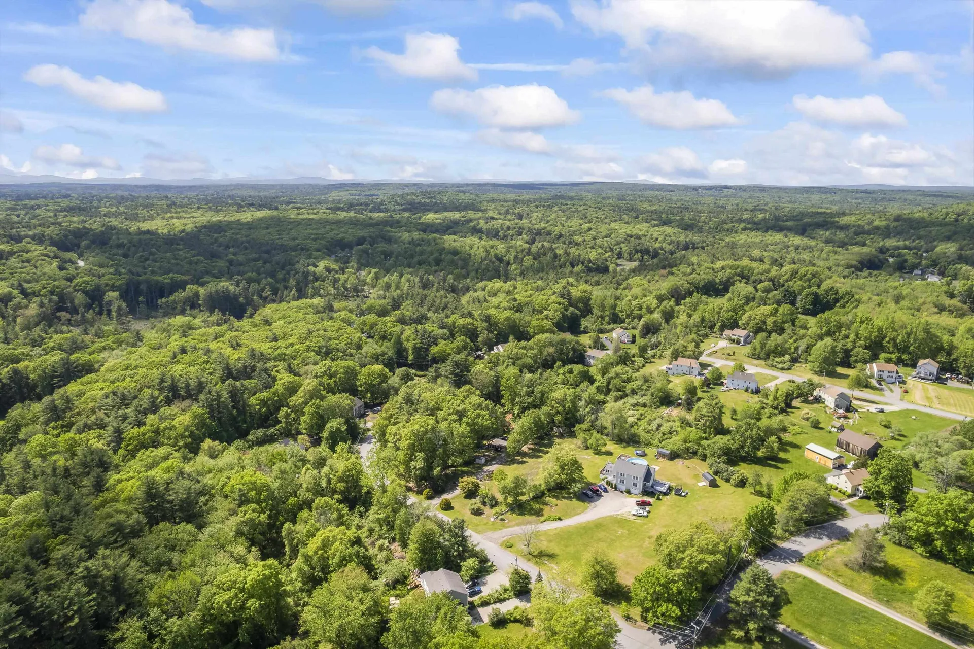 3 Richardson Drive Derry NH 03038