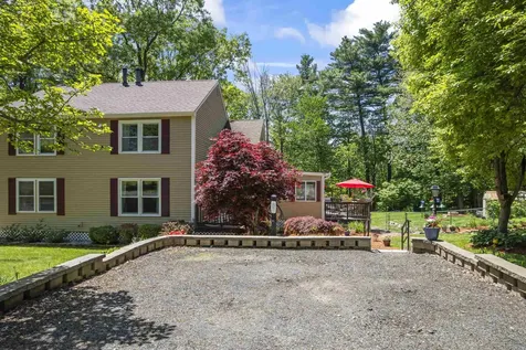 3 Richardson Drive Derry NH 03038