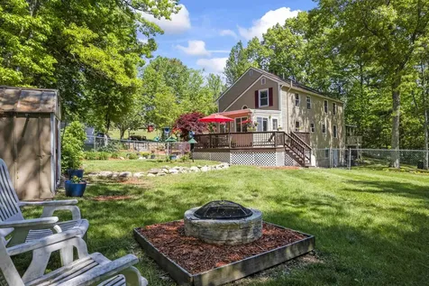 3 Richardson Drive Derry NH 03038