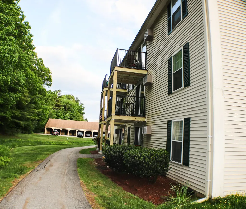 1702 White Cedar Boulevard Portsmouth NH 03801