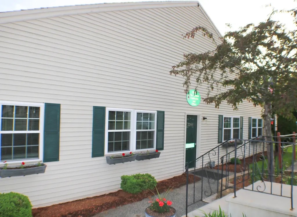 1702 White Cedar Boulevard Portsmouth NH 03801