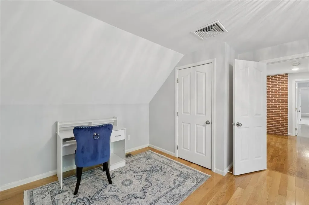 22 Kent Street Windham NH 03087