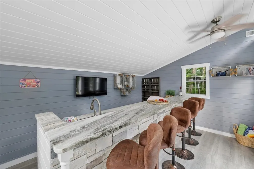 22 Kent Street Windham NH 03087
