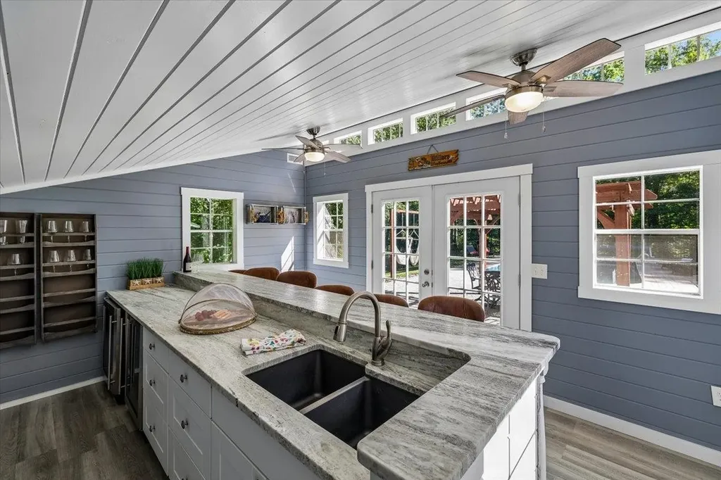 22 Kent Street Windham NH 03087