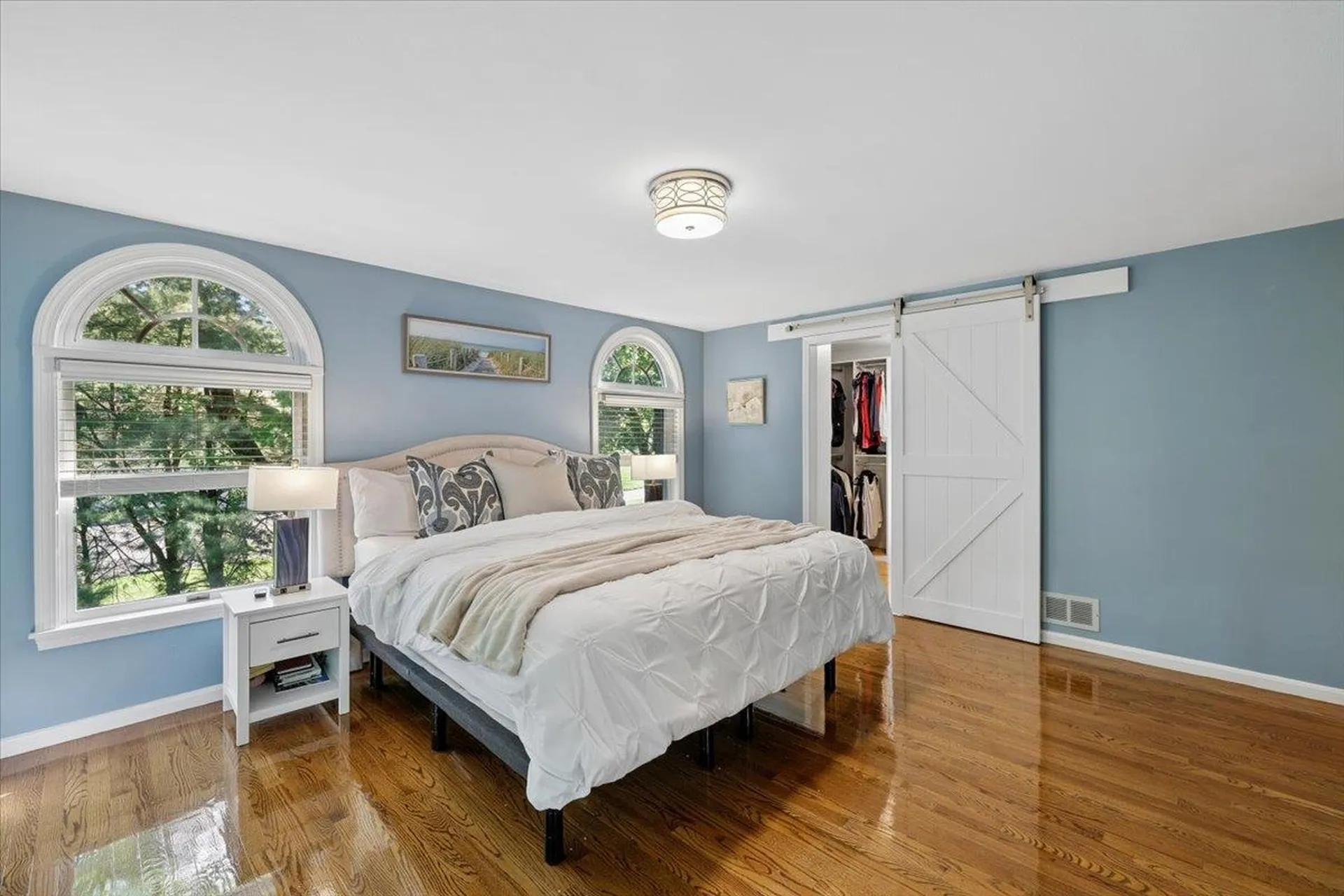 22 Kent Street Windham NH 03087