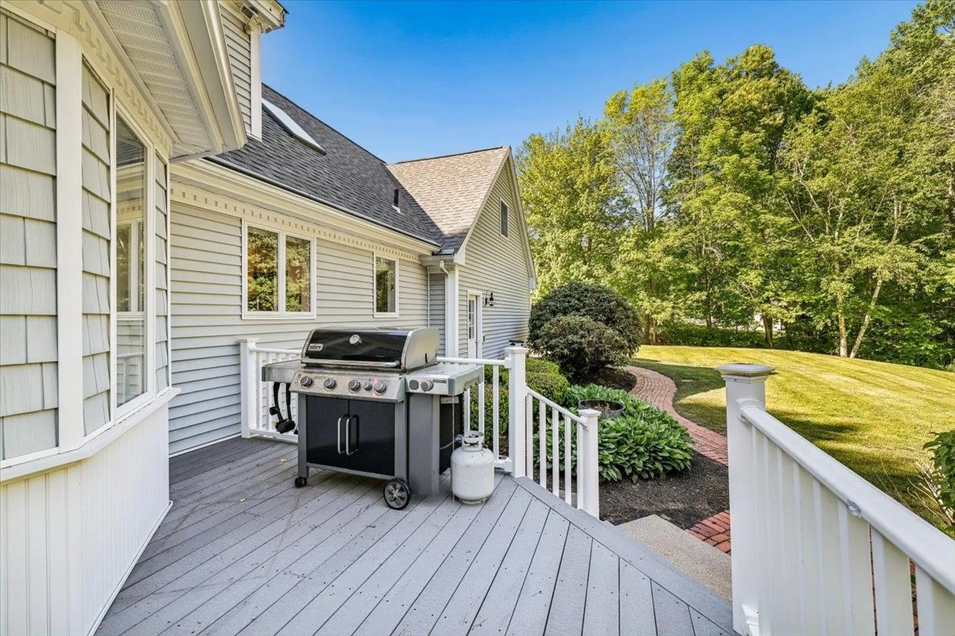22 Kent Street Windham NH 03087