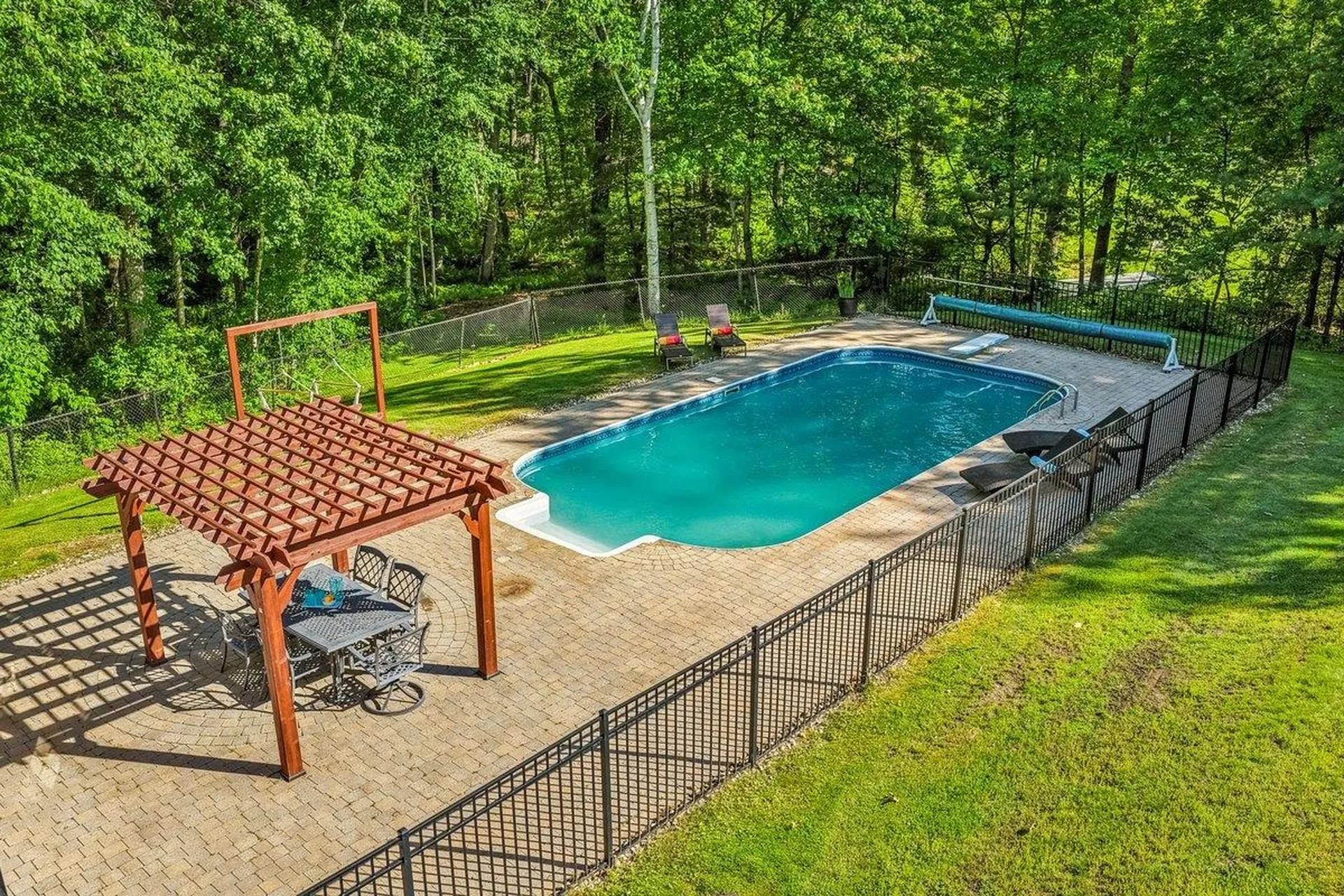 22 Kent Street Windham NH 03087