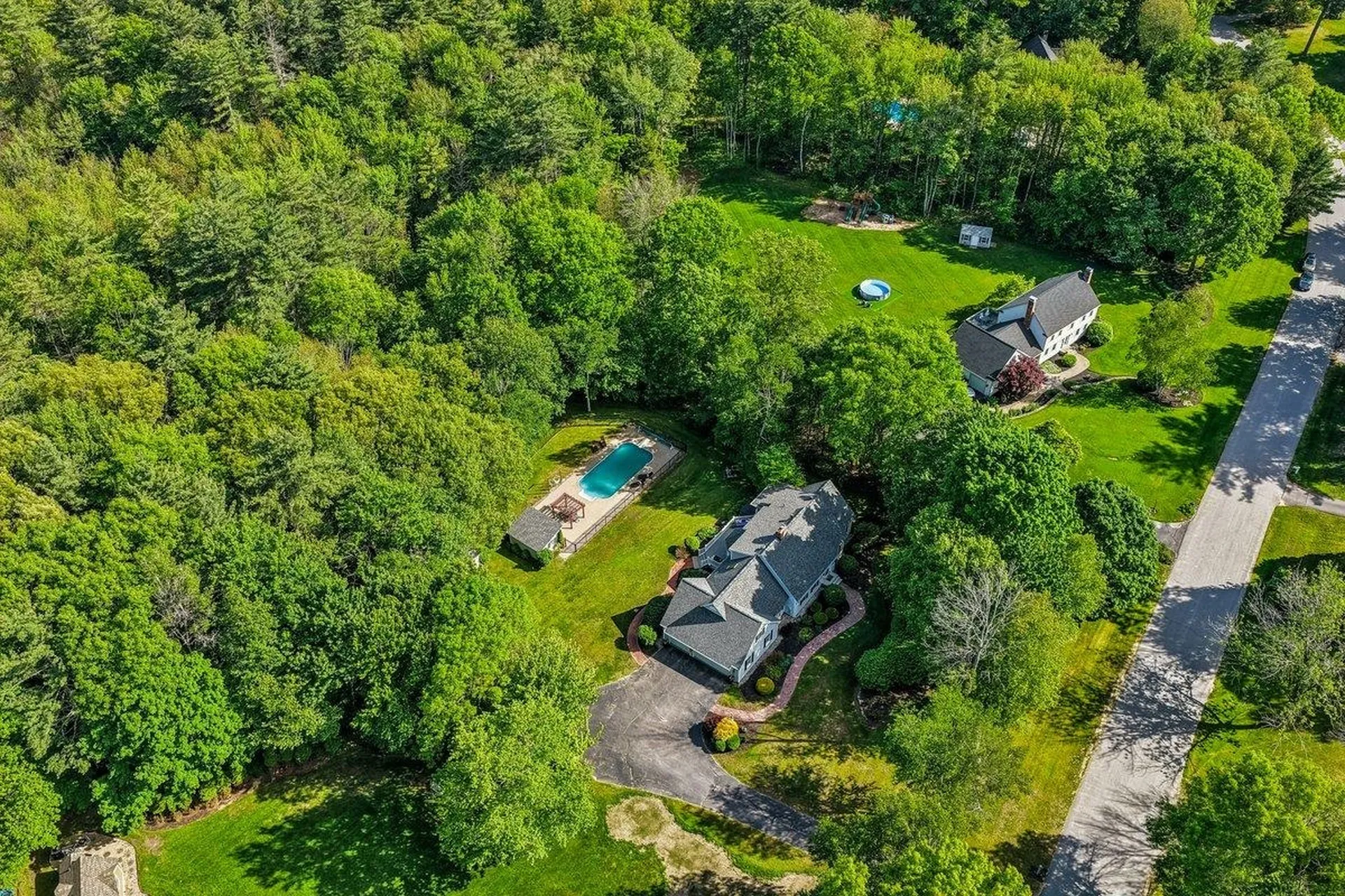 22 Kent Street Windham NH 03087
