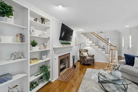 22 Kent Street Windham NH 03087