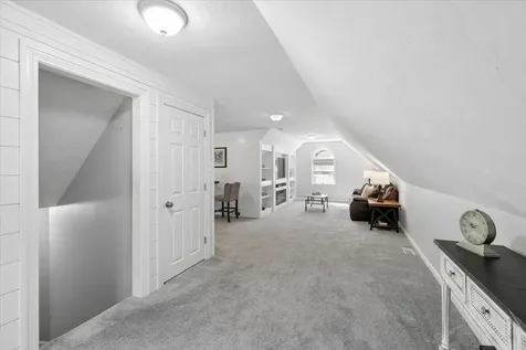 22 Kent Street Windham NH 03087