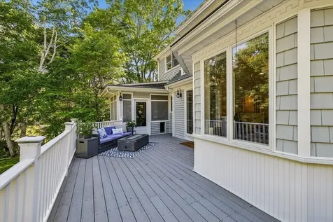 22 Kent Street Windham NH 03087