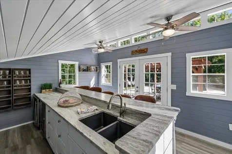 22 Kent Street Windham NH 03087