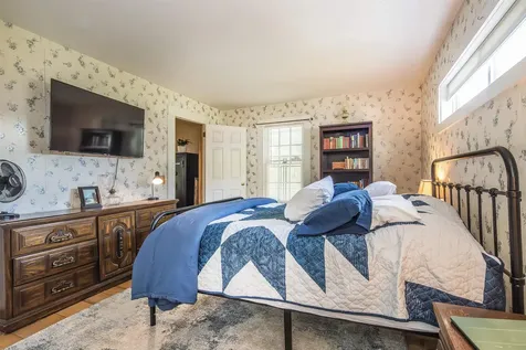 5735 Vt Route 11 Londonderry VT 05148