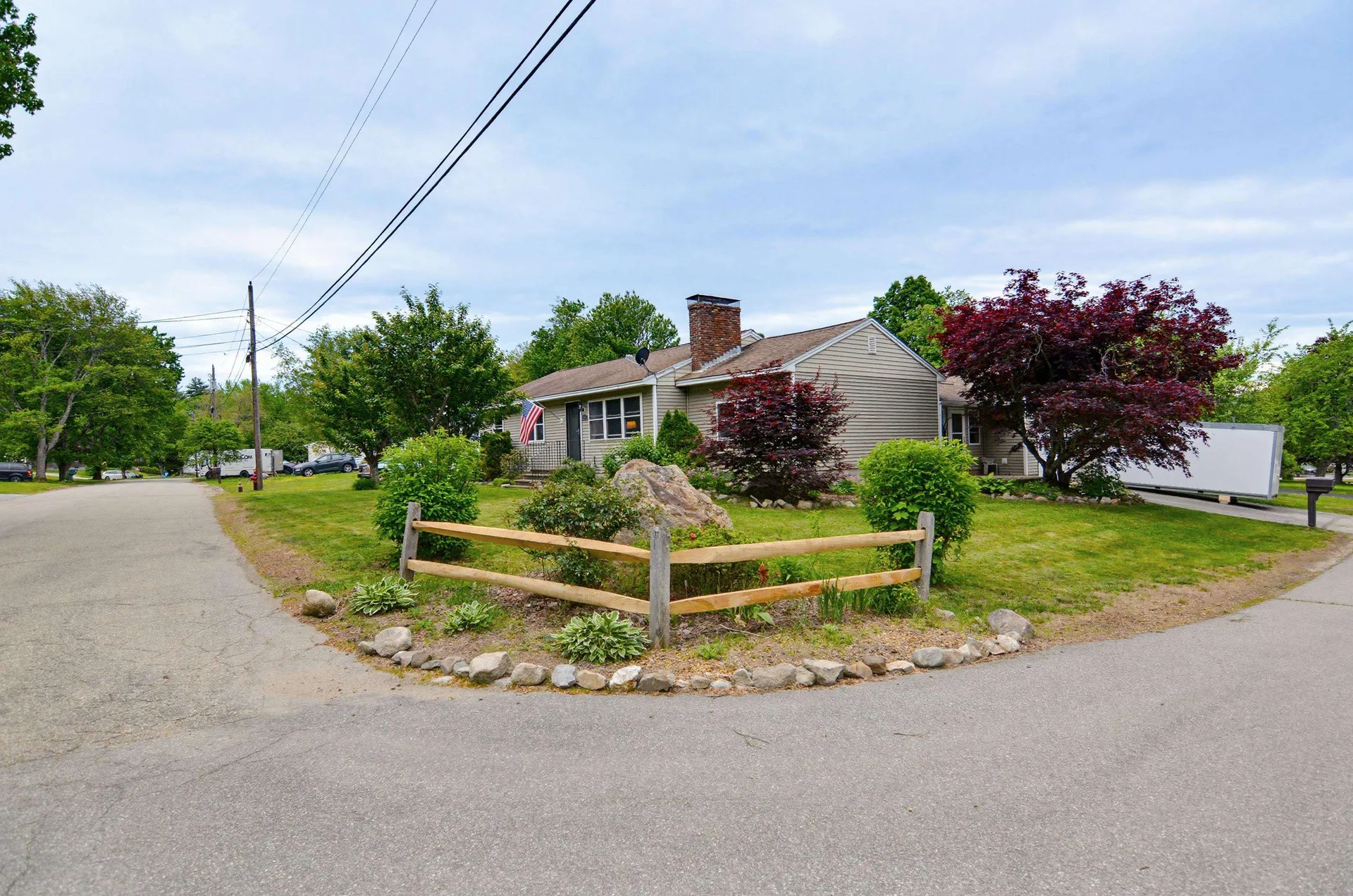 6 Ray Drive Hooksett NH 03106