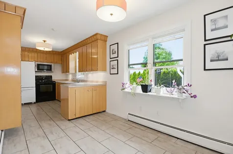 6 Ray Drive Hooksett NH 03106