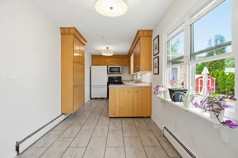 6 Ray Drive Hooksett NH 03106