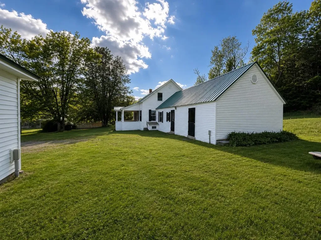 704 South Wheelock Road Lyndon VT 05851