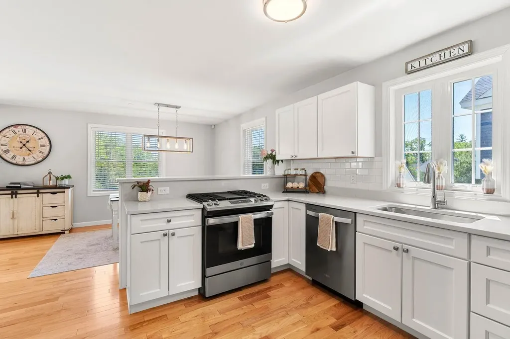 235 Knollwood Way Manchester NH 03102