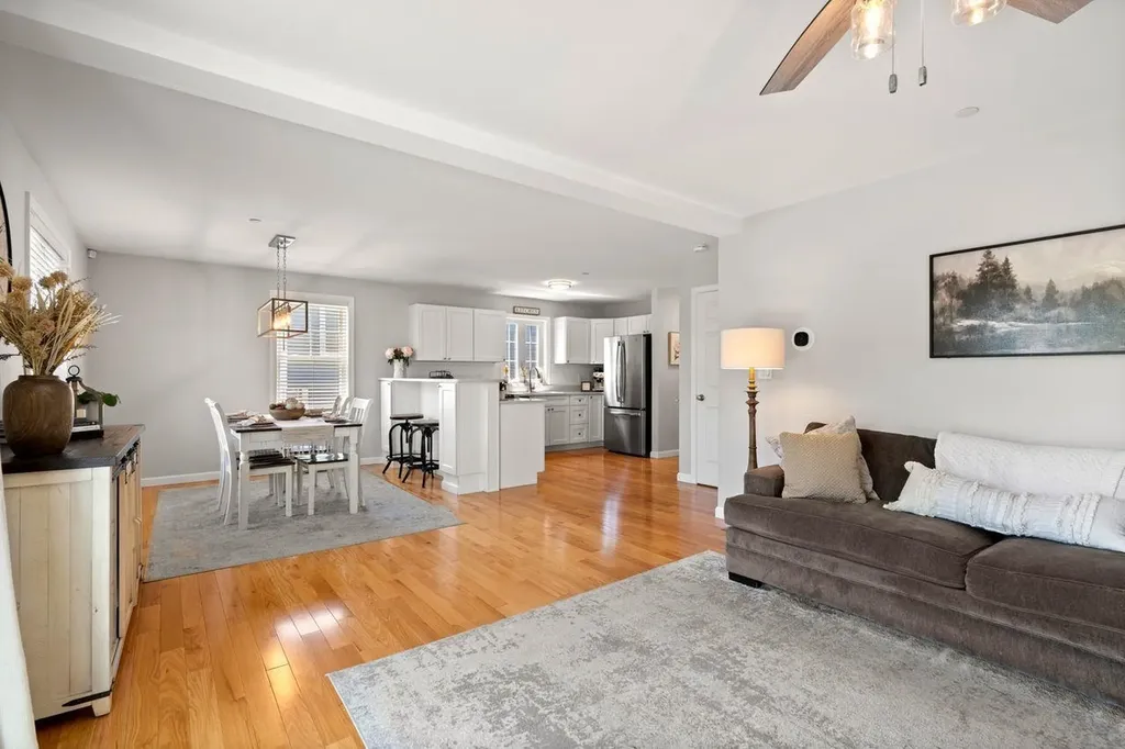 235 Knollwood Way Manchester NH 03102