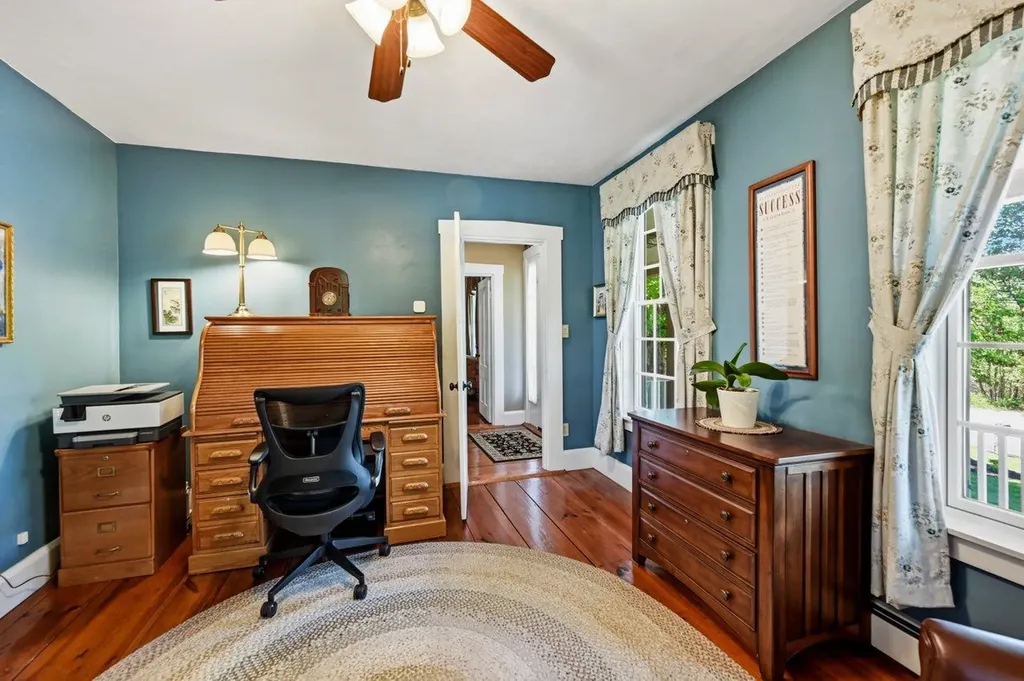 295 Wadleigh Falls Road Lee NH 03861