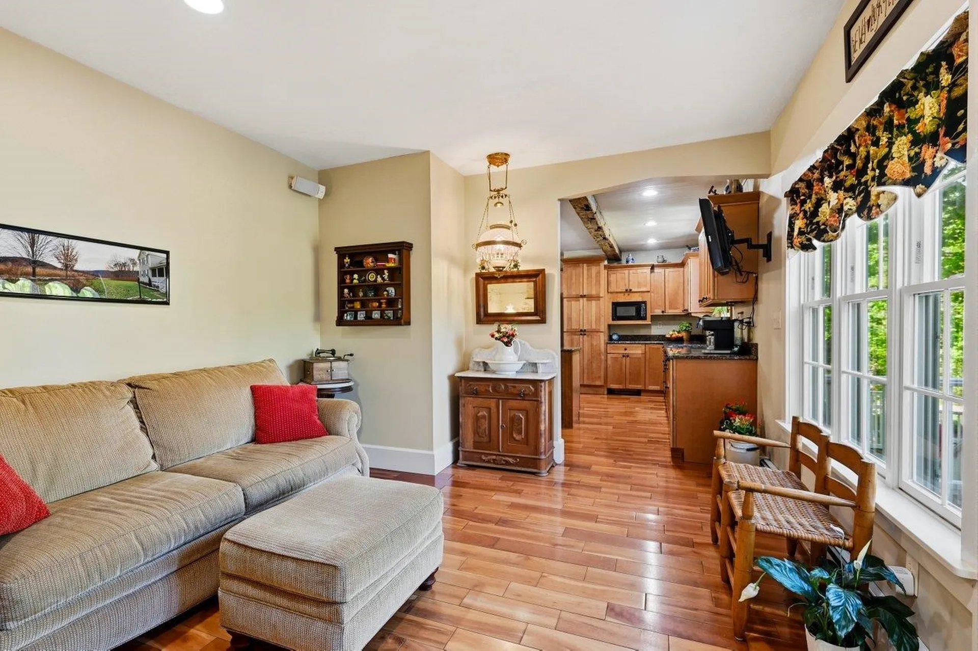 295 Wadleigh Falls Road Lee NH 03861