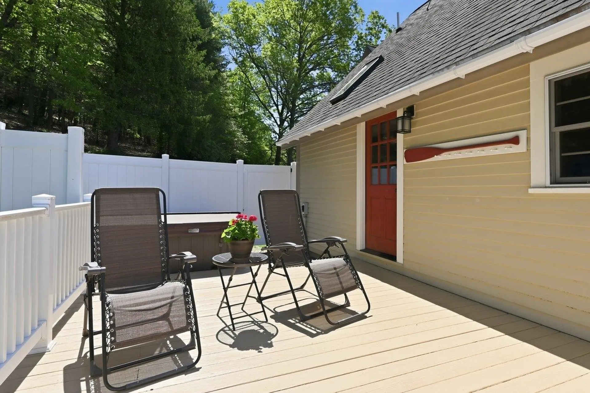 295 Wadleigh Falls Road Lee NH 03861